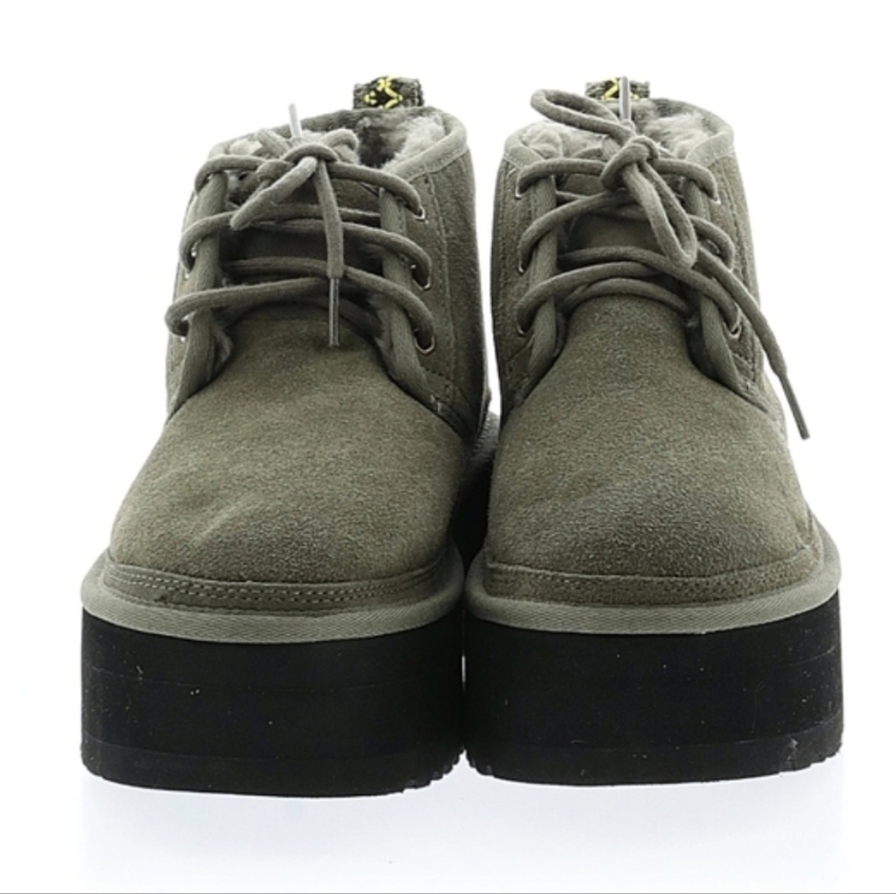 UGG Neumel Heritage Suede Platform Ankle Boots - NWOB - Picture 6 of 6